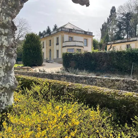 The Parc Place Couette-café