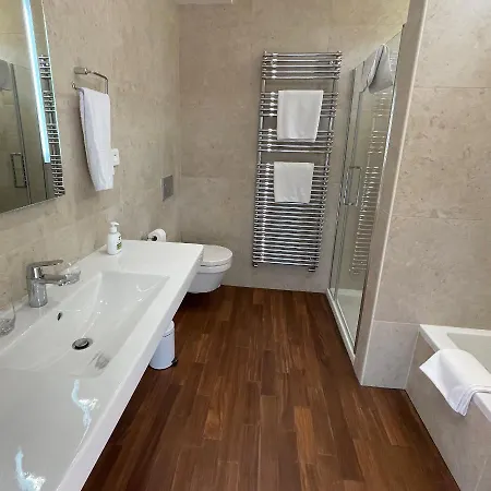 The Parc Place 4* סרלה-לה קנדה